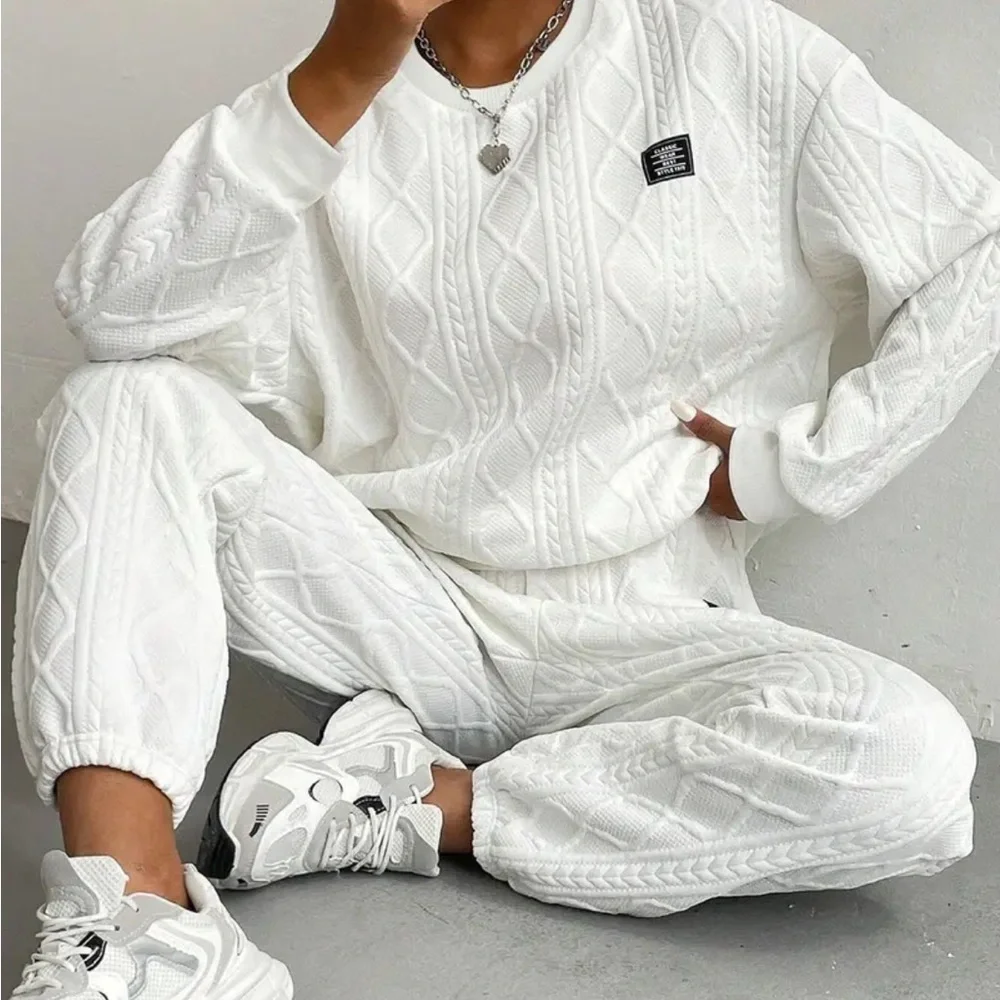 White Cable Knit Track sweatshirt and Pants Medium - Picture 1 of 5